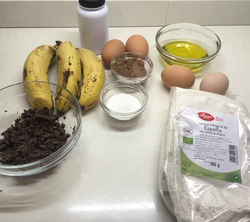 01. Ingredientes para la corona de plátano y chocolate en blog de recetas fitness y blog de fitness para mujeres