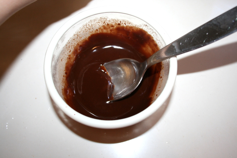 03. Fundimos el chocolate para mousse de vainilla y almendras en blog de recetas fitness y blog de fitness