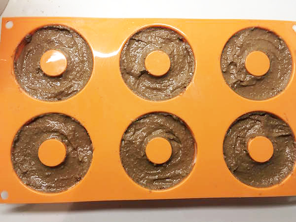 04. Rellenar los choco holed muffins en blog de recetas fitness y blog de fitness para mujeres