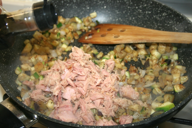 04 Receta fitness de pimientos rojos con soja y atún