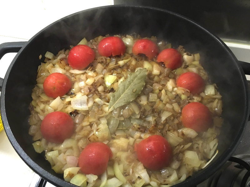 05. tomates para el pollo con chalotas en blog de recetas fitness y blog de fitness para mujeres