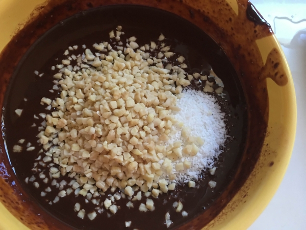 09. Las almedrnas para la mousse de chocolate y coco en blog de recetas fitness y blog de fitness para mujeres