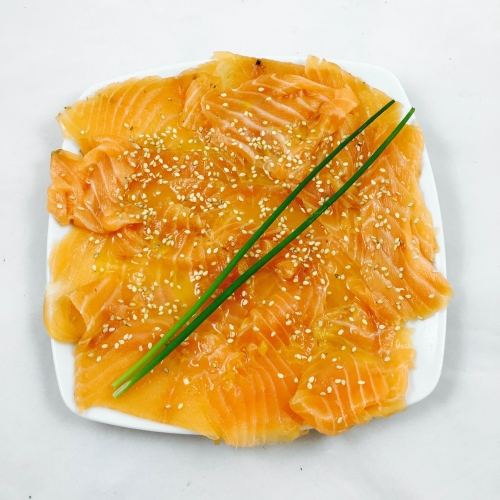 12. Pequeño Bodegon del salmón marinado en sus hierbas en blog de fitness para mujeres y blog de recetas fitness