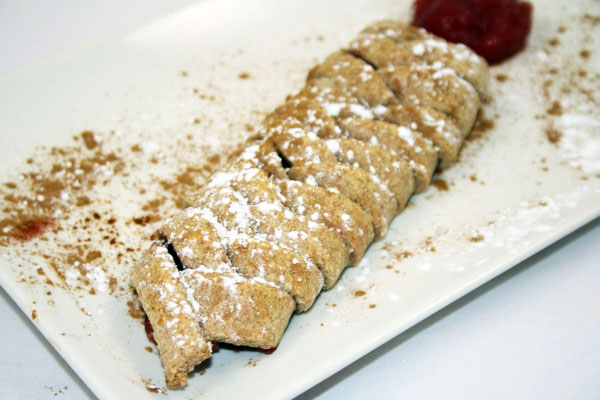 13. bodegon trenzas rellenas de fresas en blog de recetas fitness